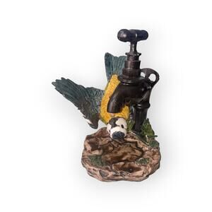 Vintage Stratford Masterworks Bird drinking a drip at a fountain statue